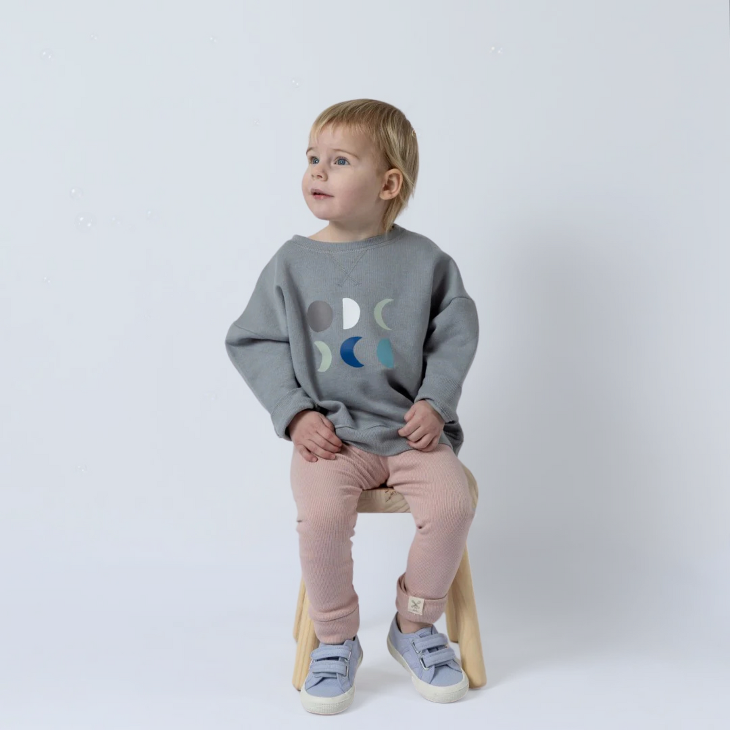CRESCENT MOON SWEATSHIRT . Up to 6 Years