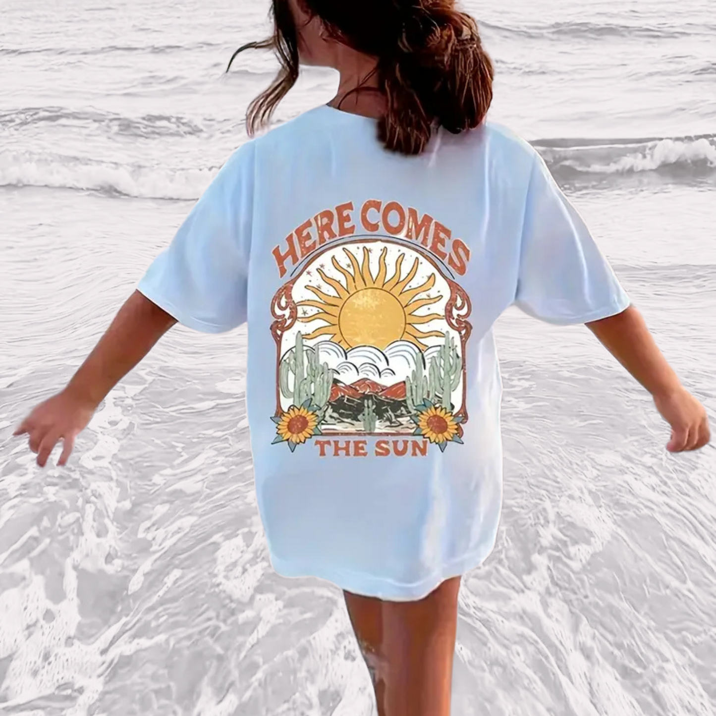 HERE COMES THE SUN T-SHIRT . 4 to 8 Years