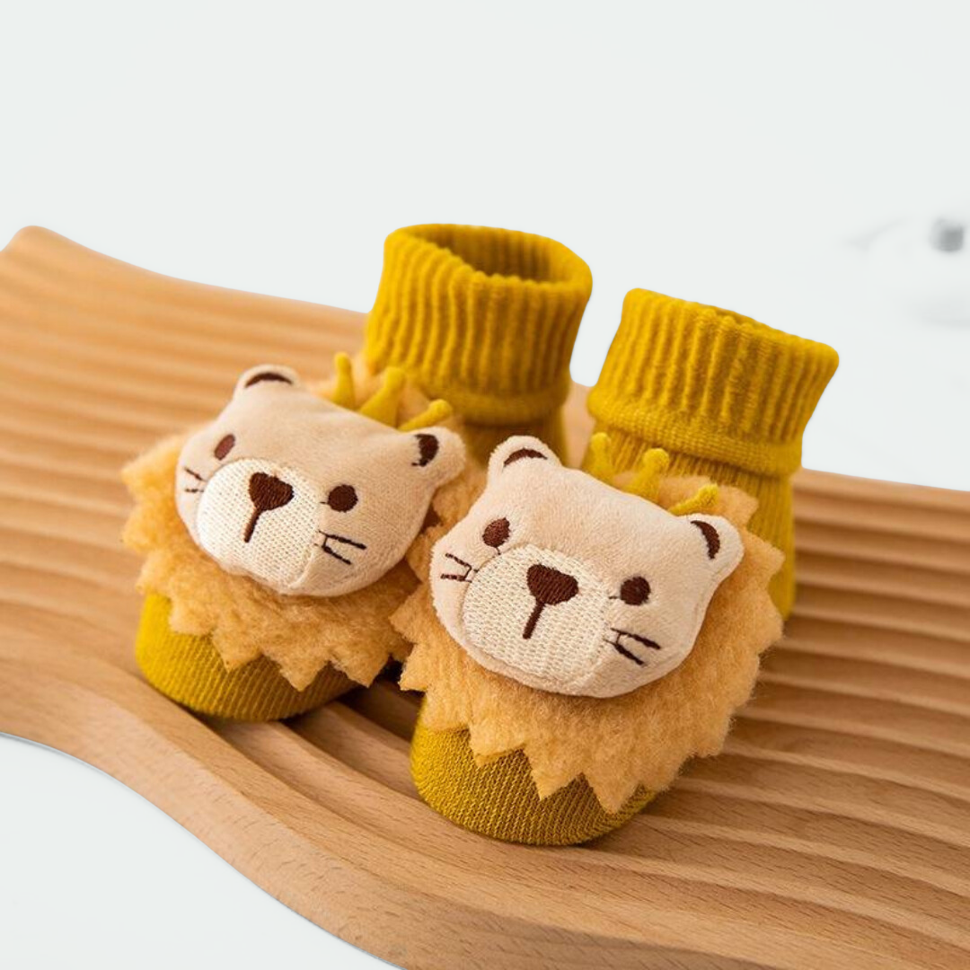 LION GRIPPER SOCKS . Up to 12 Months