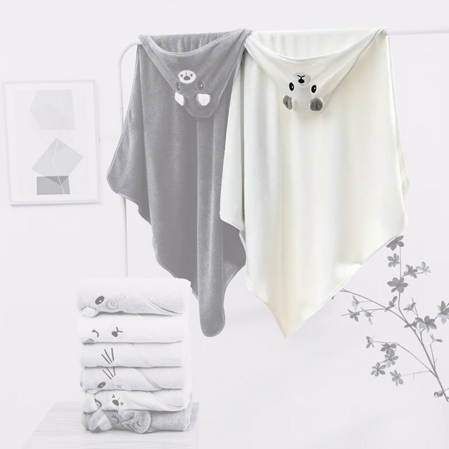 HOODED BEAR TOWEL . White