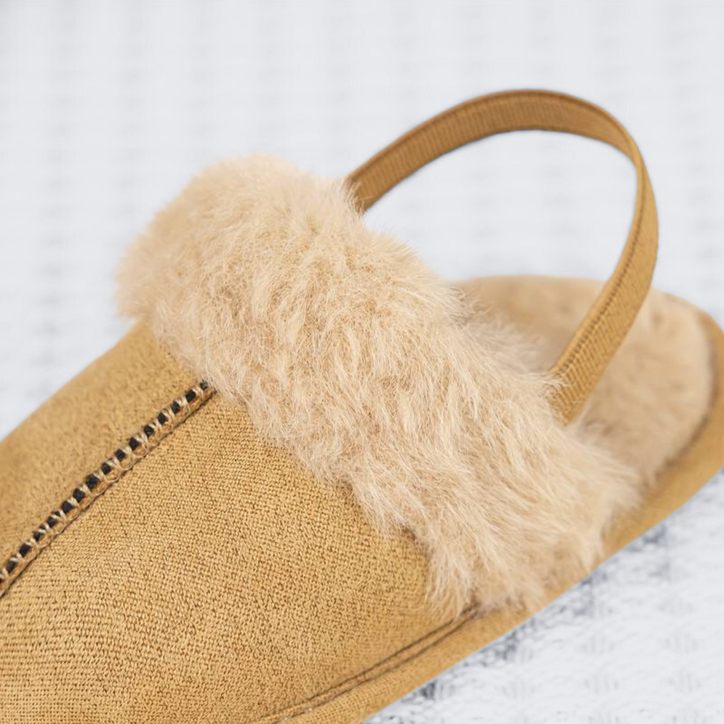 FLEECE SLIPPERS . Khaki